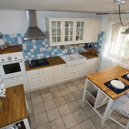 Lovely House With View Over Salt Pans Timor Appartement Sečovlje