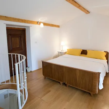 Апартаменты Lovely House With View Over Salt Pans Timor Сечовле