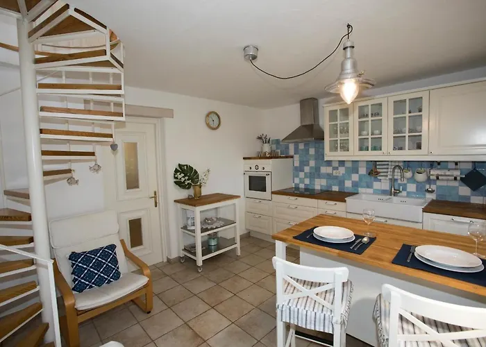 Lovely House With View Over Salt Pans Timor Sečovlje